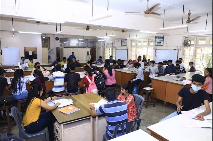 R.D. & S.H. National College And S.W.A. Science College Mumbai Classes & labs photo 3